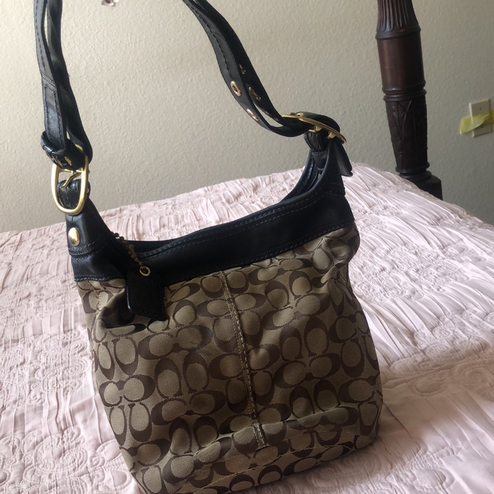 Purse - Picture 2 of 6